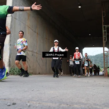 Runner Photo 8892038