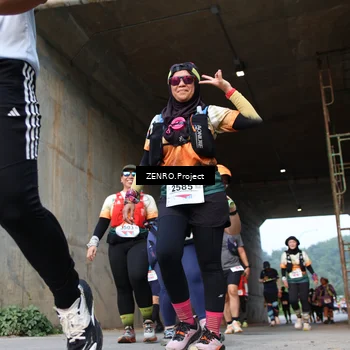 Runner Photo 8892062
