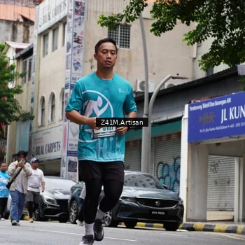 Runner Photo 8892274