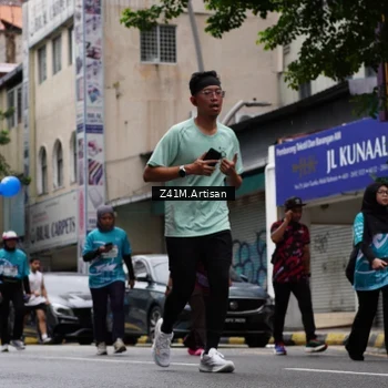 Runner Photo 8892285