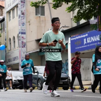 Runner Photo 8892286
