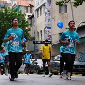 Runner Photo 8892303