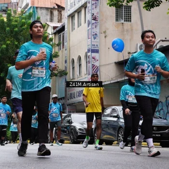 Runner Photo 8892309