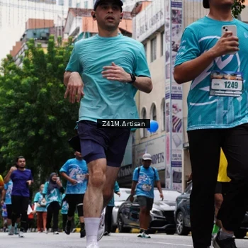 Runner Photo 8892315