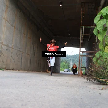 Runner Photo 8892342
