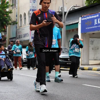Runner Photo 8892343