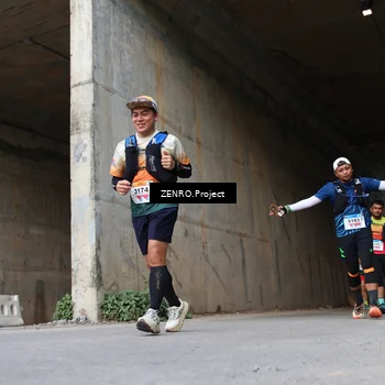 Runner Photo 8892374
