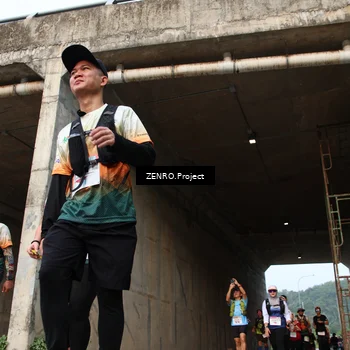 Runner Photo 8892430