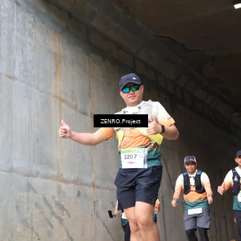 Runner Photo 8892550
