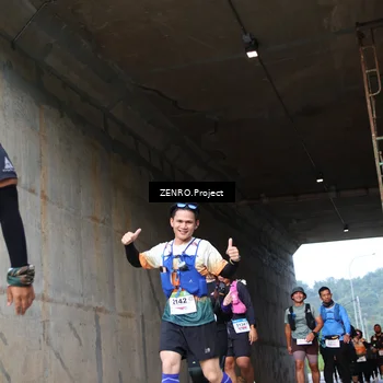 Runner Photo 8892571