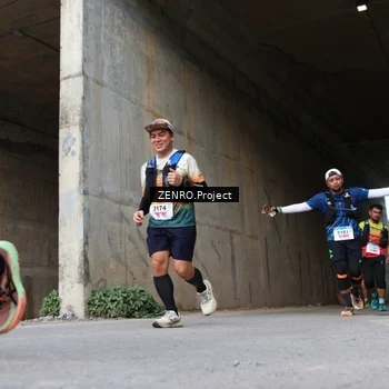 Runner Photo 8892676