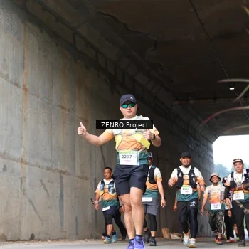 Runner Photo 8892725