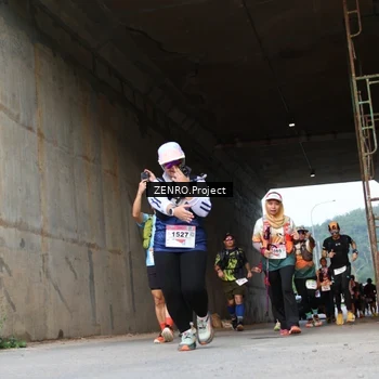 Runner Photo 8892751