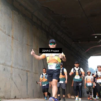 Runner Photo 8892780