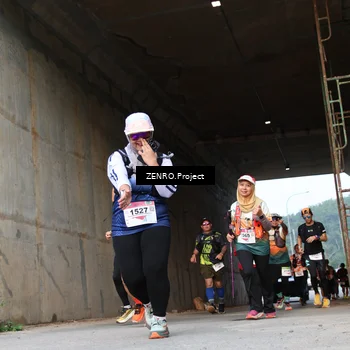 Runner Photo 8892932