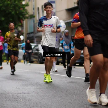Runner Photo 8892936