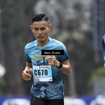 Runner Photo 8892965
