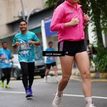 Runner Photo 8893024