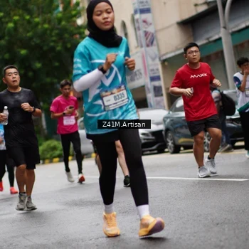 Runner Photo 8893033