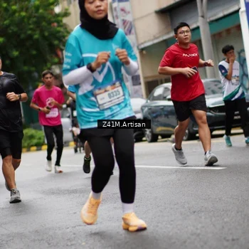 Runner Photo 8893034