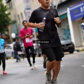 Runner Photo 8893038