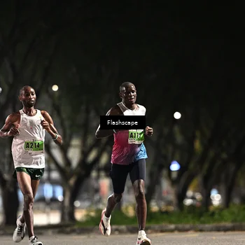 Runner Photo 8893055