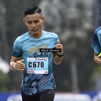 Runner Photo 8893062