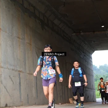 Runner Photo 8893077