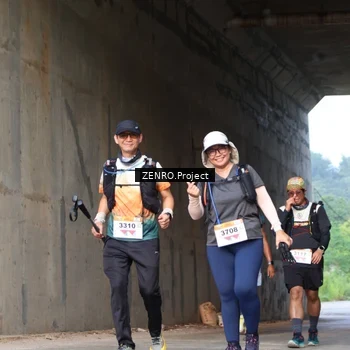 Runner Photo 8893103