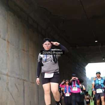 Runner Photo 8893157