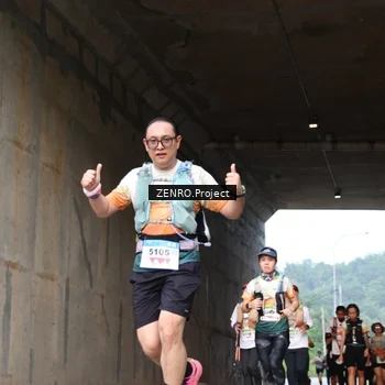 Runner Photo 8893186