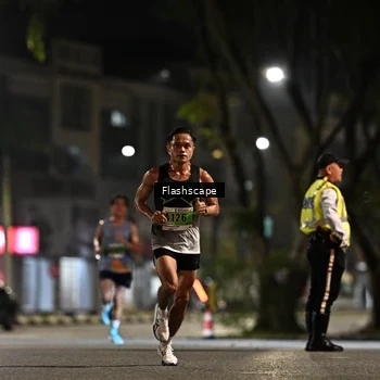 Runner Photo 8893207