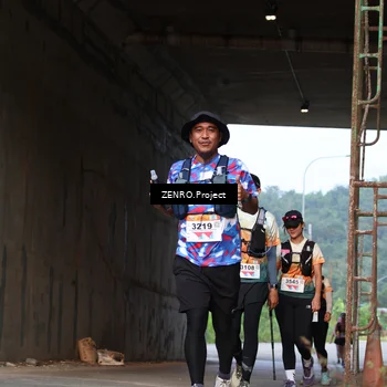 Runner Photo 8893244