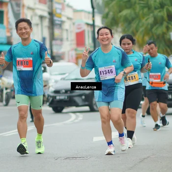 Runner Photo 8893269