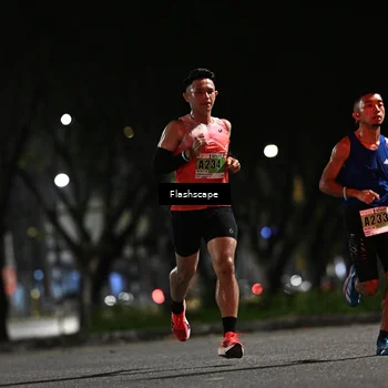 Runner Photo 8893350