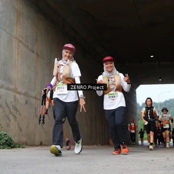Runner Photo 8893357