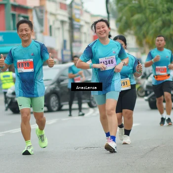 Runner Photo 8893379