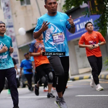 Runner Photo 8893398