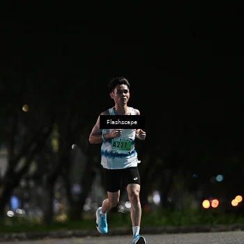 Runner Photo 8893399