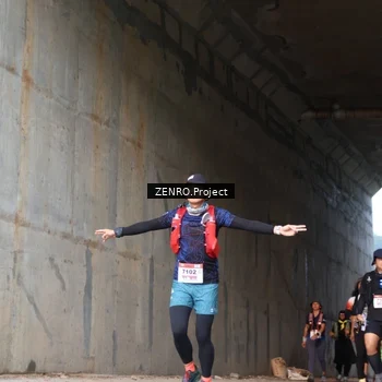 Runner Photo 8893417