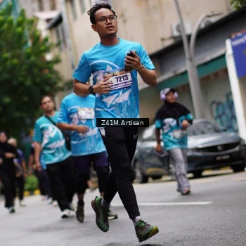 Runner Photo 8893422