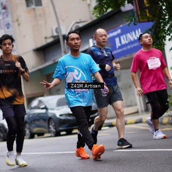 Runner Photo 8893429