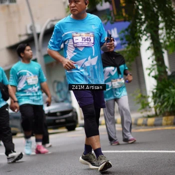 Runner Photo 8893435