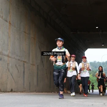 Runner Photo 8893456