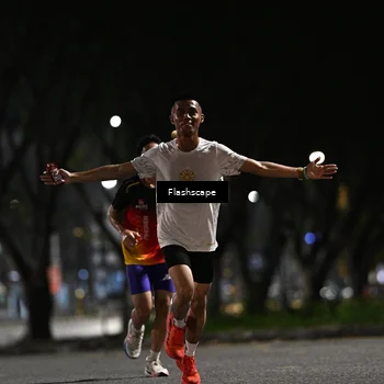 Runner Photo 8893474