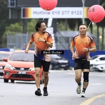 Runner Photo 8893492