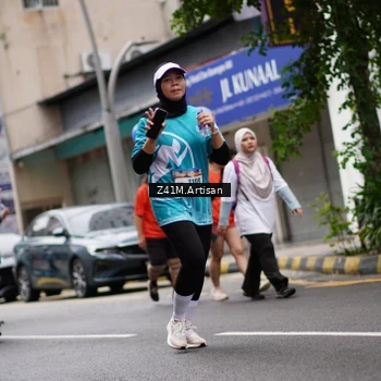 Runner Photo 8893493