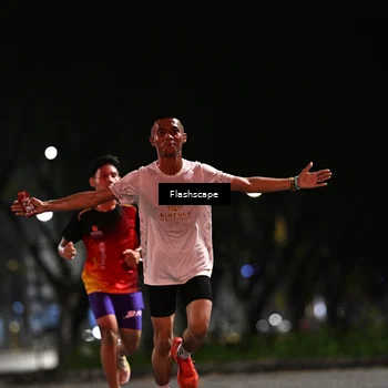 Runner Photo 8893509