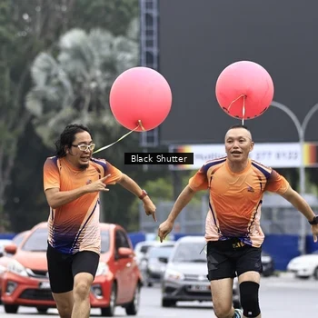 Runner Photo 8893513