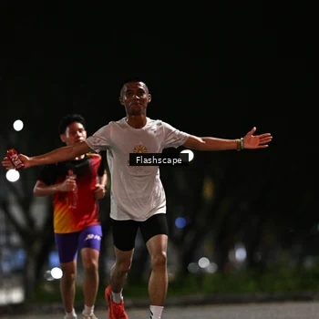 Runner Photo 8893534